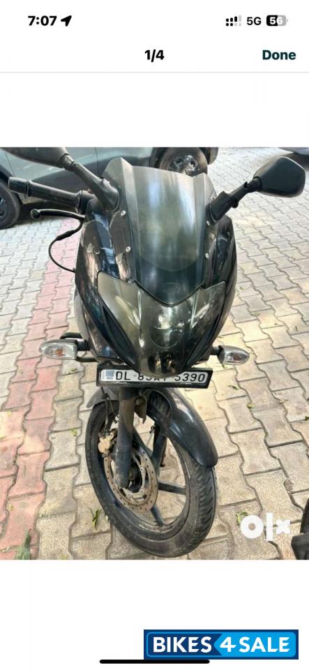 Bajaj Pulsar 220F