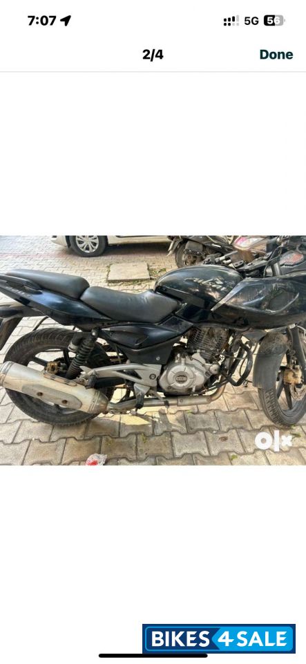Bajaj Pulsar 220F