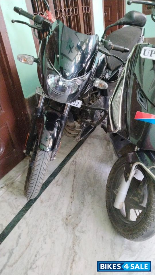 Bajaj Pulsar P150 Single Disc Single Seat
