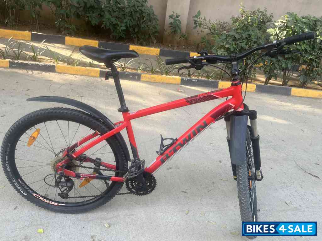 Red Bicycle Decathlon