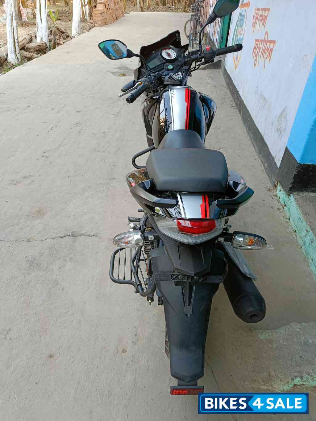 Black TVS Apache RTR 160 BS VI