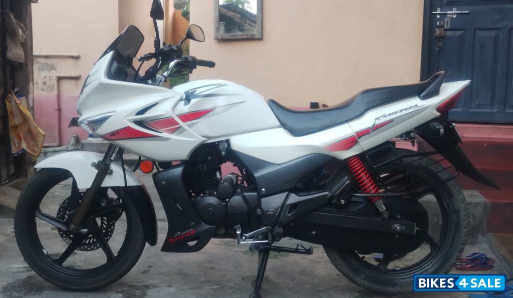 White (f W T) Hero Karizma R