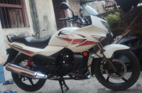 White (f W T) Hero Karizma R