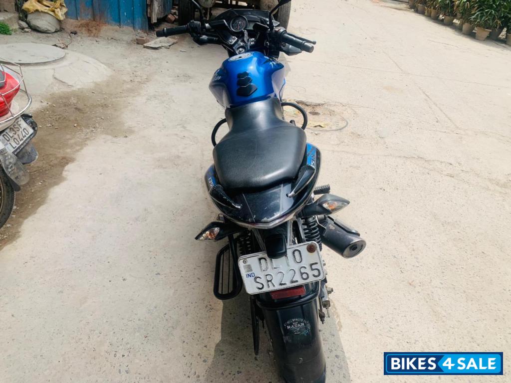 Blue Bajaj Pulsar 135LS