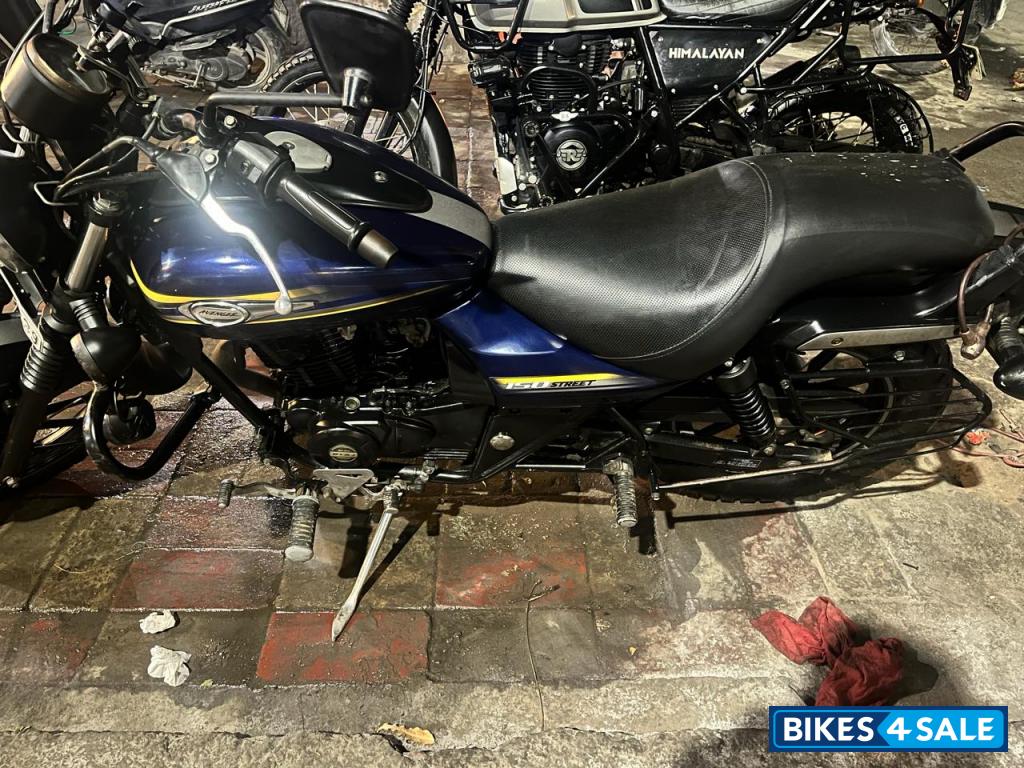 Bajaj Avenger Street 150