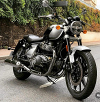 Royal Enfield  Super Meteor 650 2023 Model