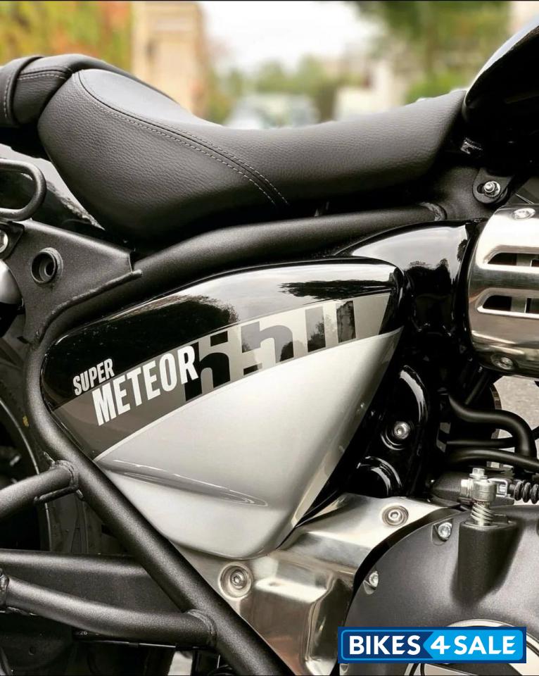 Intersteller Gray Royal Enfield  Super Meteor 650