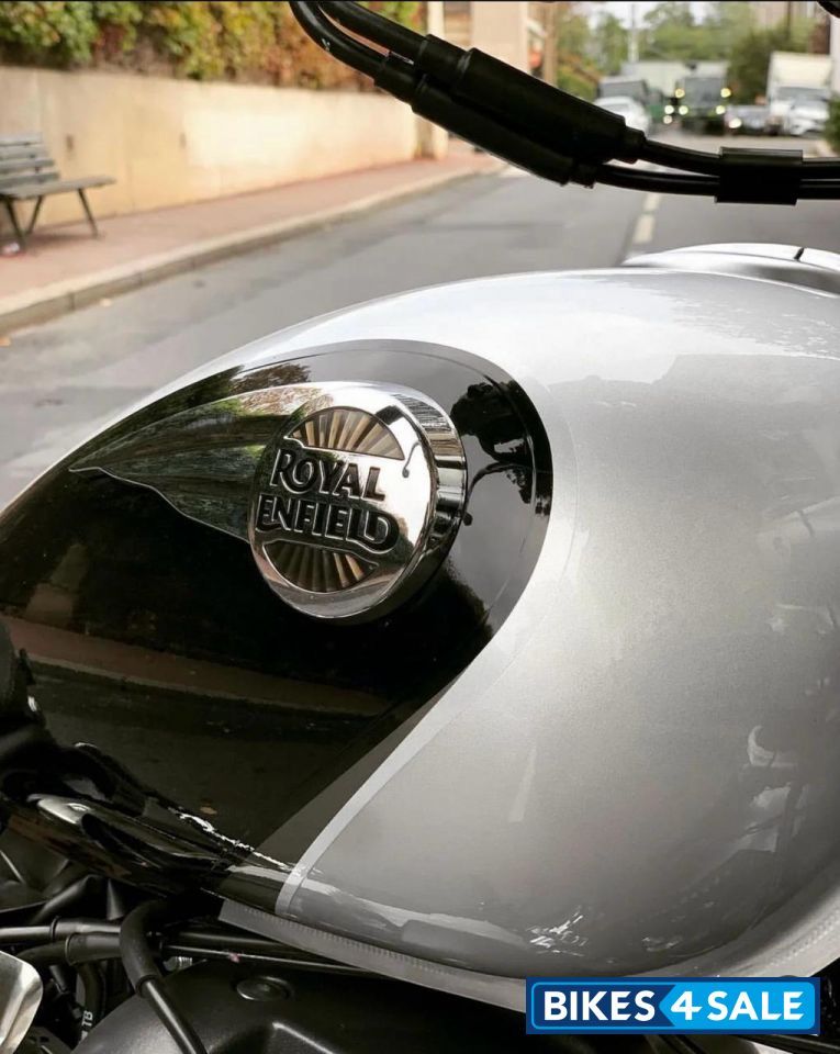 Intersteller Gray Royal Enfield  Super Meteor 650