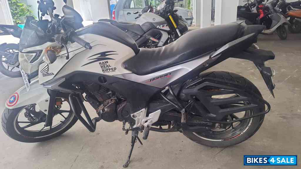 Honda CB Hornet 160R Honda CB Hornet 160R