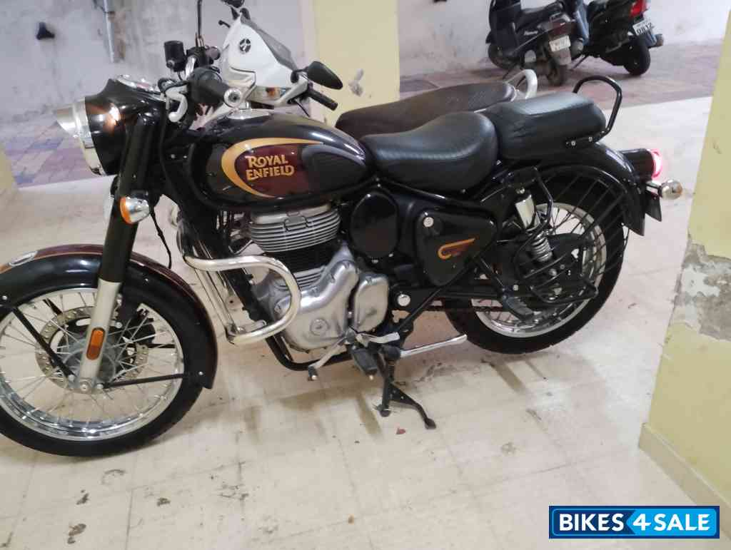 Halcyon Black Royal Enfield Classic 350 Dual Channel BS6