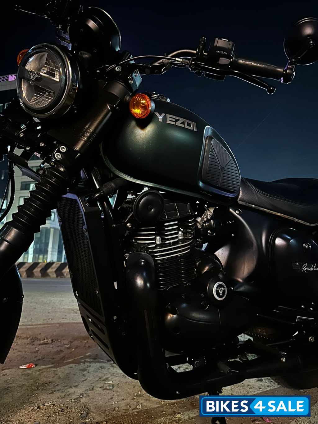 Hunter Green Yezdi Roadster Dark