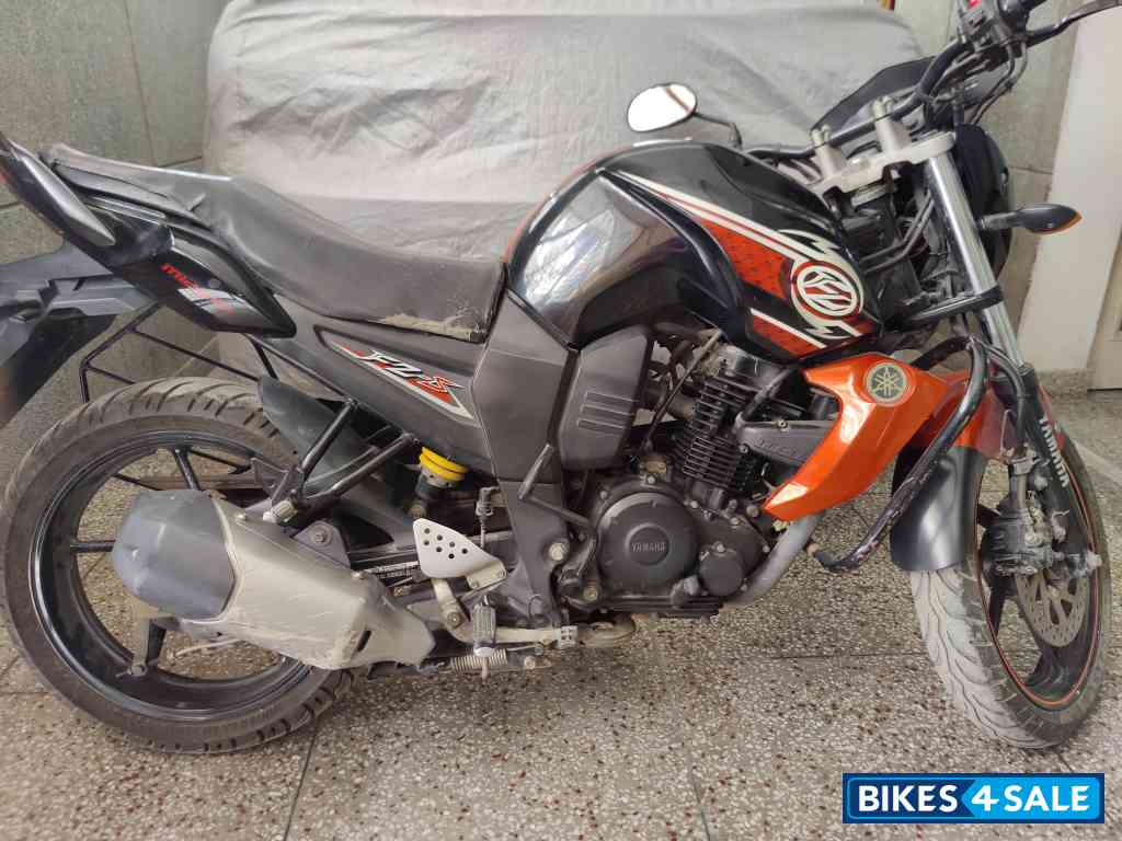 Yamaha FZ-S