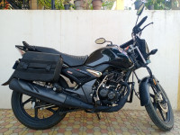 Black Honda Unicorn 160 BS6