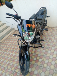 Black Honda Unicorn 160 BS6