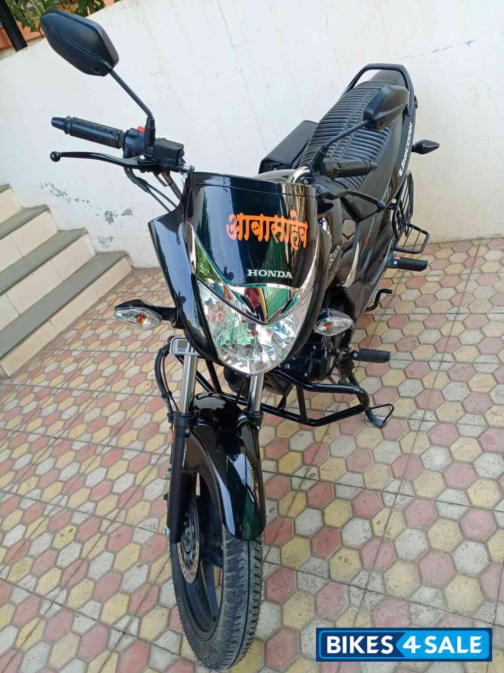 Black Honda Unicorn 160 BS6