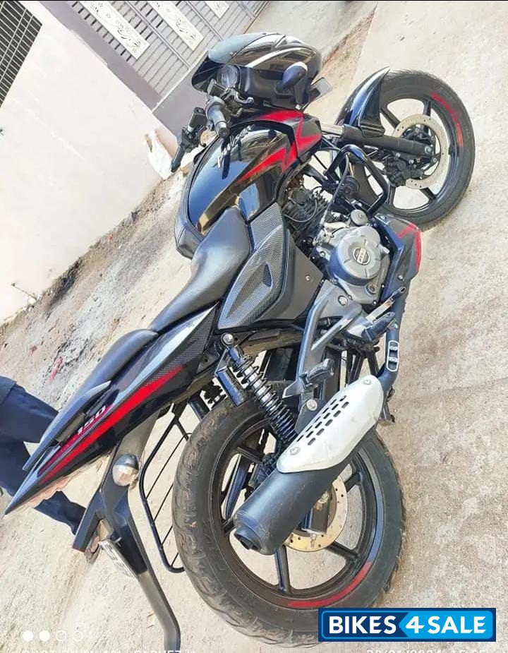 Bajaj Pulsar 150