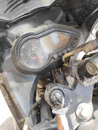 Black Bajaj Pulsar 220F