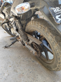 Black Bajaj Pulsar 220F