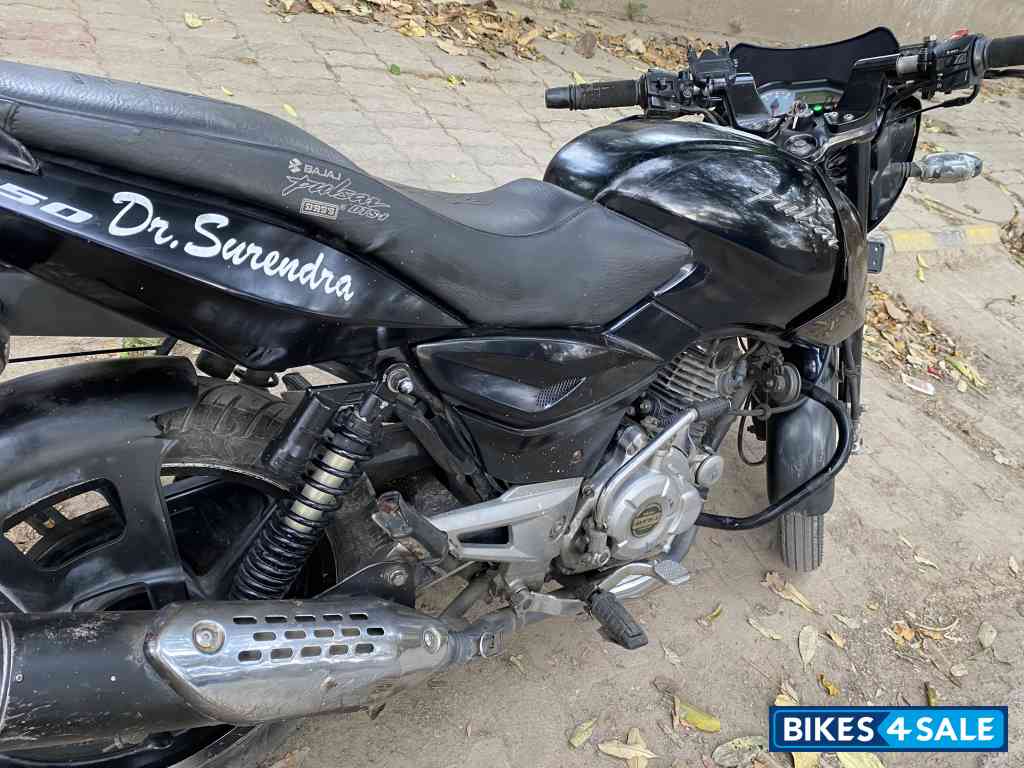 Black Bajaj Pulsar 150
