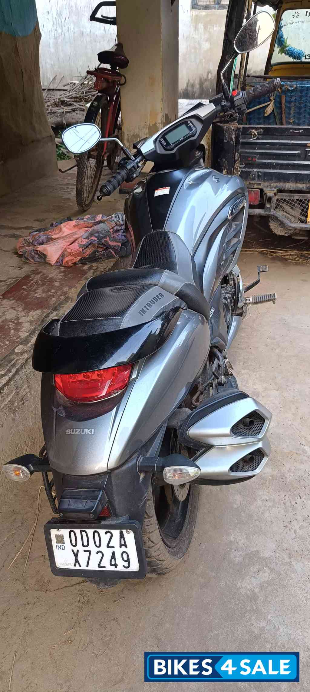 Suzuki Intruder 150 FI