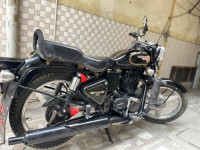 Black Royal Enfield Bullet Standard 350