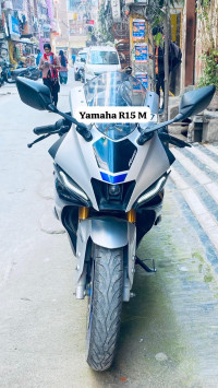 Yamaha R15M