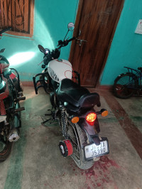 Royal Enfield Hunter 350 Metro