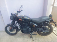Royal Enfield Hunter 350 Retro