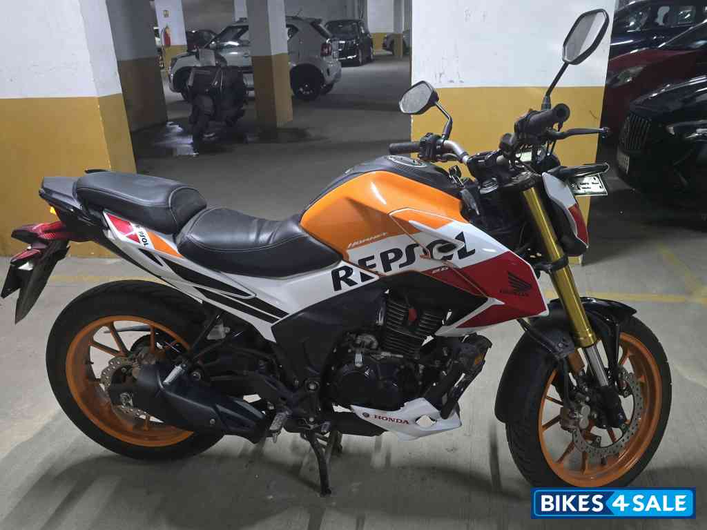 Honda Hornet 2.0 Repsol Edition
