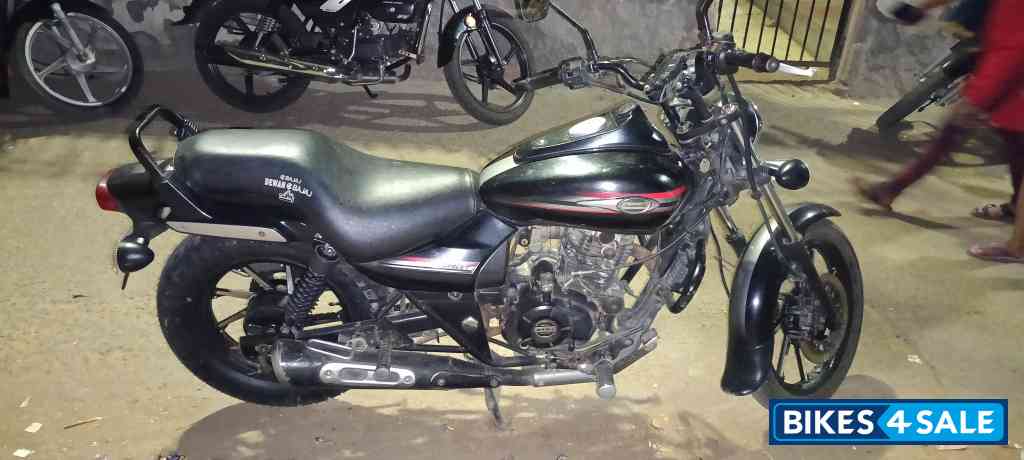 Bajaj Avenger Street 220