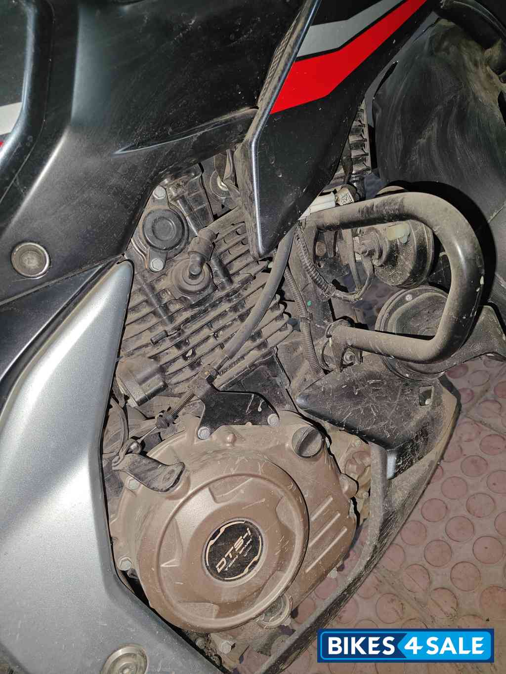 Black Bajaj Pulsar N250