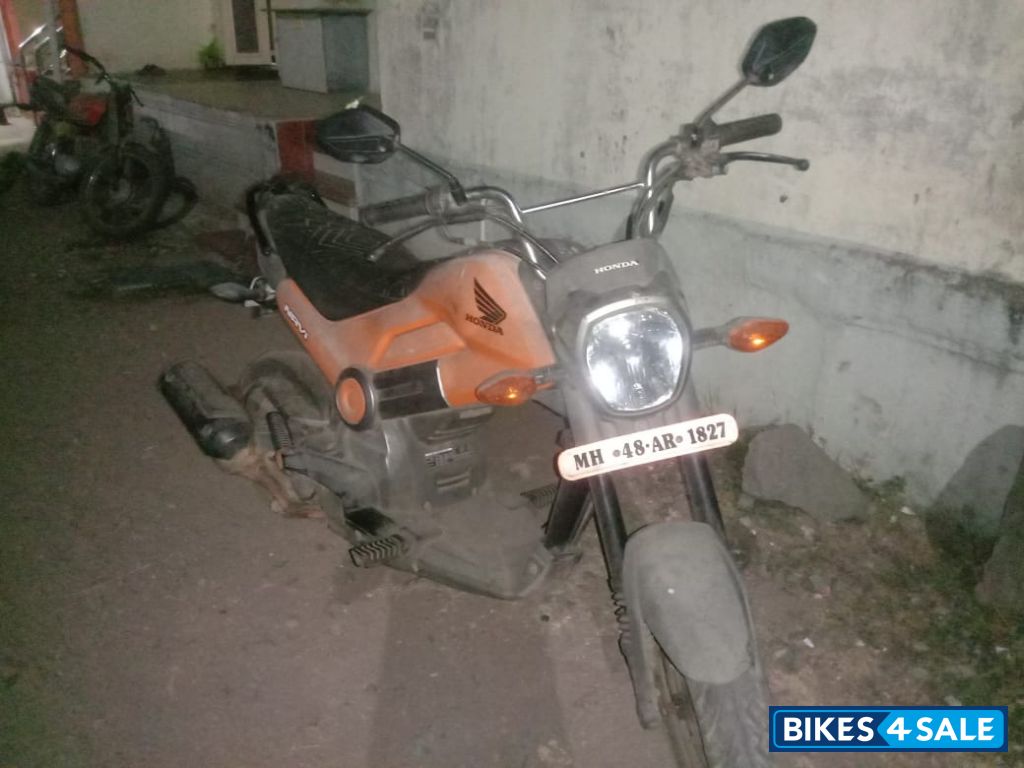 Orange Honda Navi Orange Honda Navi