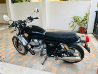 Black Royal Enfield Interceptor 650 Twin