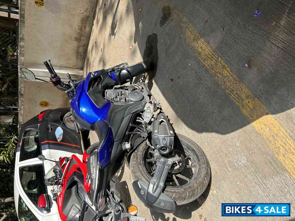 Yamaha FZ25