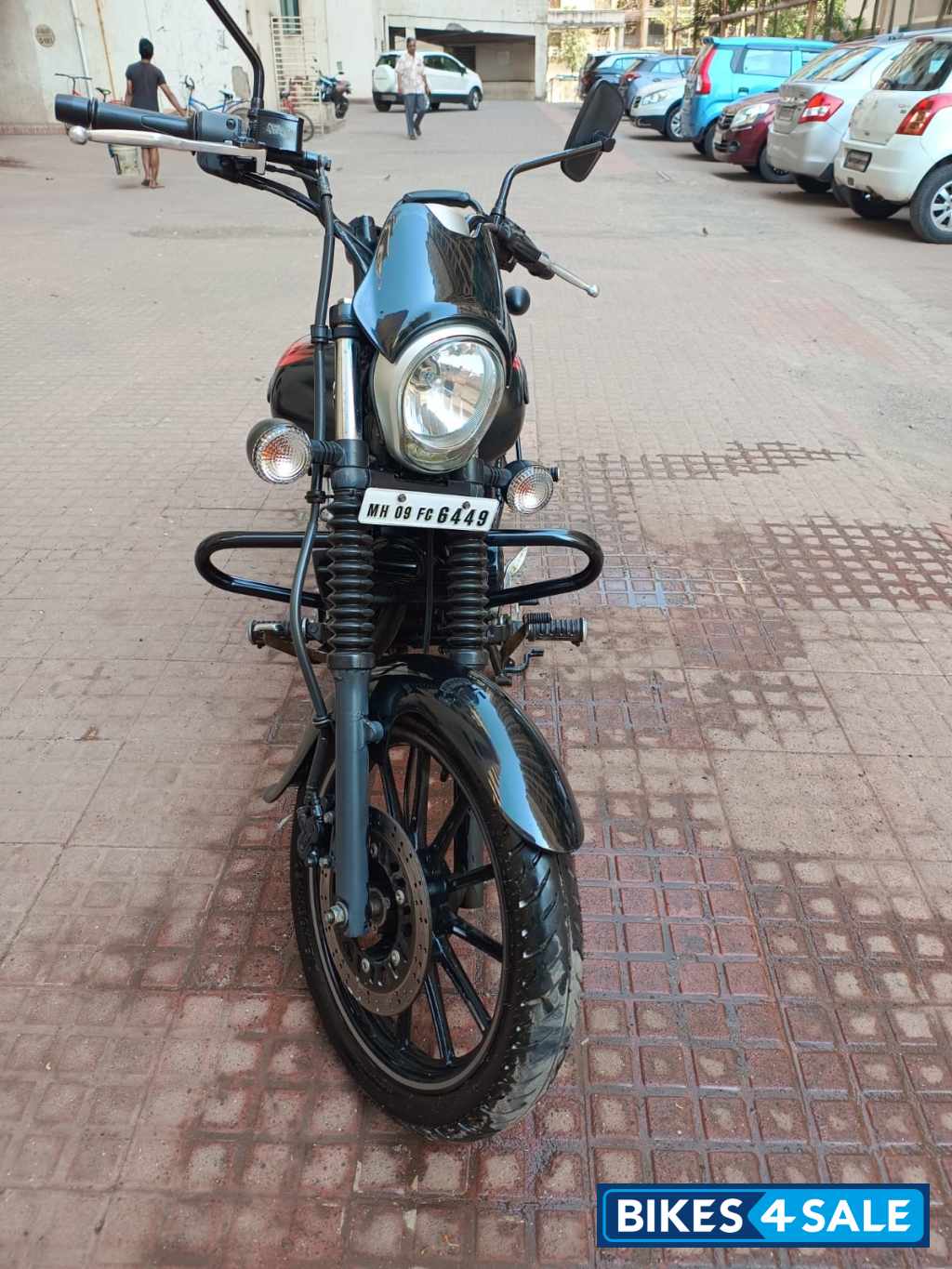 Bajaj Avenger Street 220