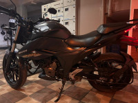 Metallic Mat Black Suzuki Gixxer 250 BS6
