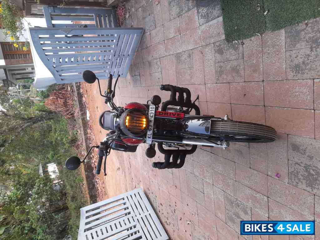 Regal Red Royal Enfield Bullet 350 ES BS6