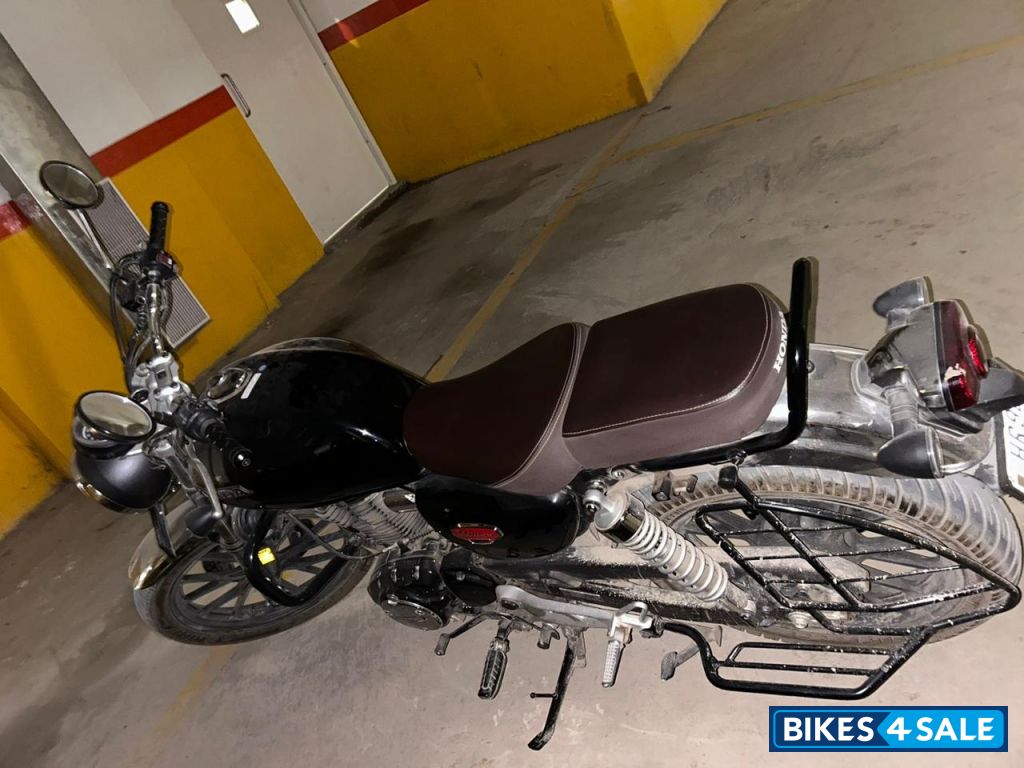 Honda 2023 CB350 Hness DLX Pro Chrome