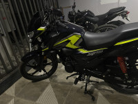 Pearl Blue Honda SP125