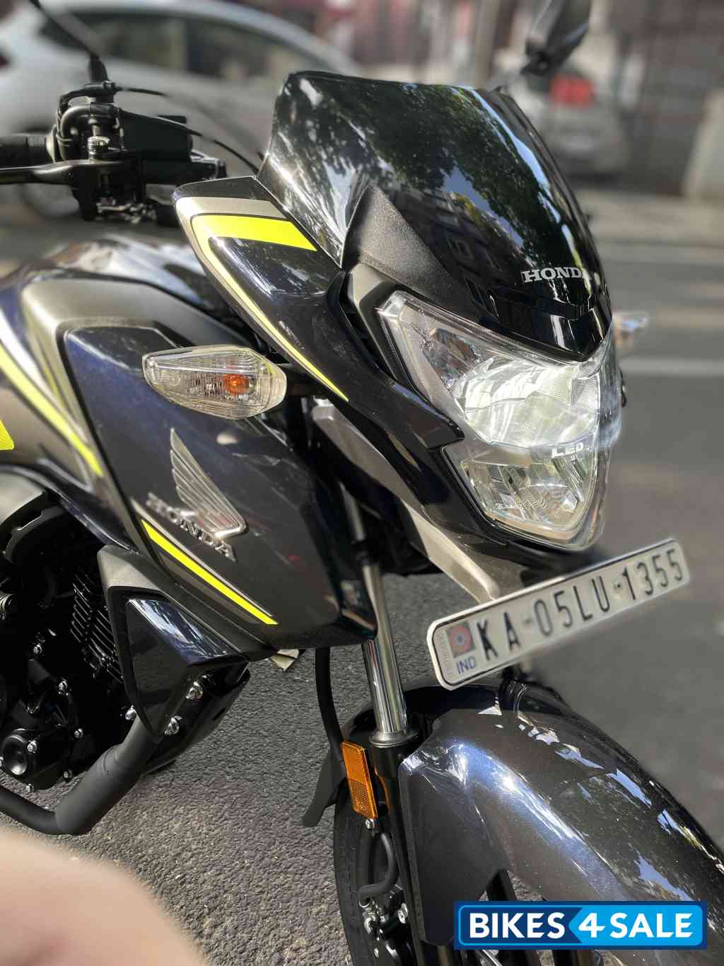 Pearl Blue Honda SP125