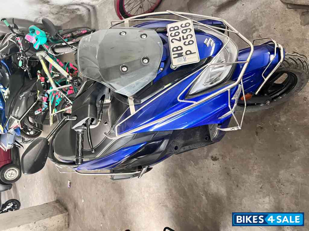 Suzuki Burgman Street