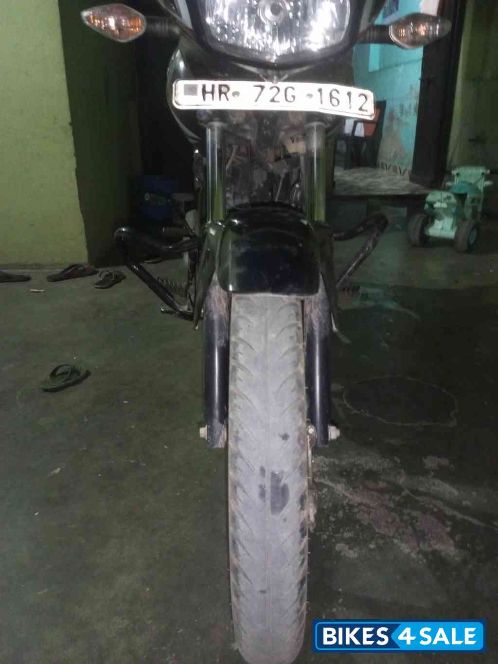 Black Honda Shine 125