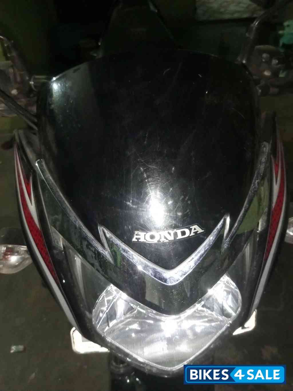 Black Honda Shine 125