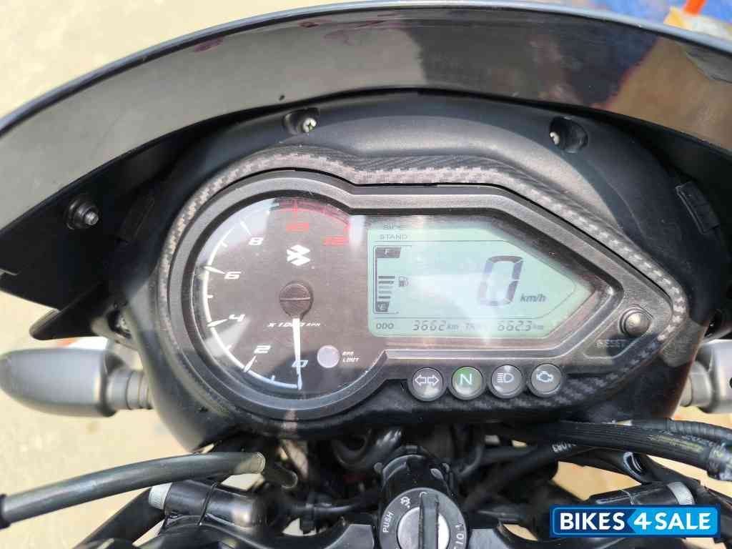 Bajaj Pulsar 125 Split Seat