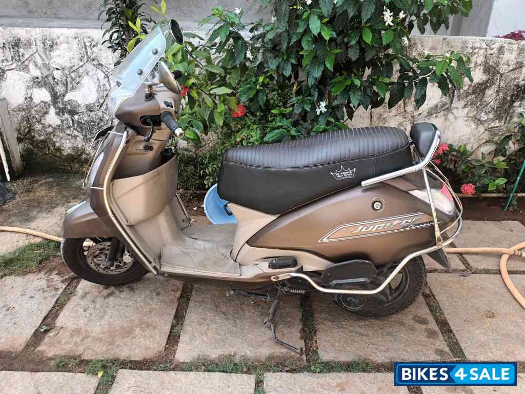 TVS Jupiter Classic