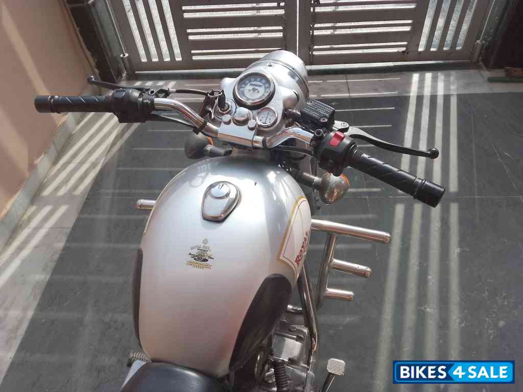 Silver Royal Enfield Classic 350