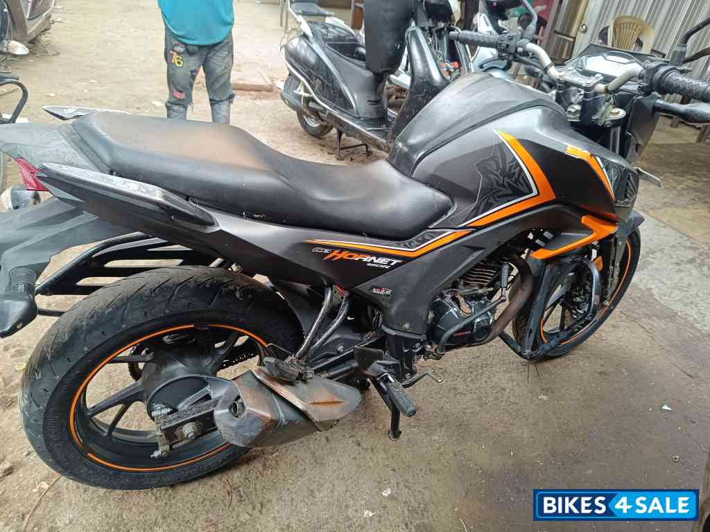 Ma Gray Honda CB Hornet 160R ABS