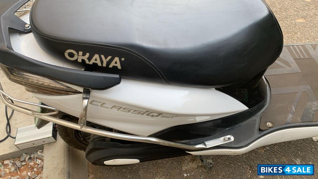 White Okaya Classiq 150