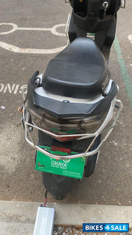 White Okaya Classiq 150