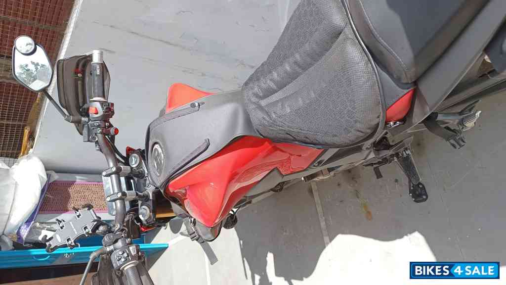 Red Honda CB300F Deluxe Pro